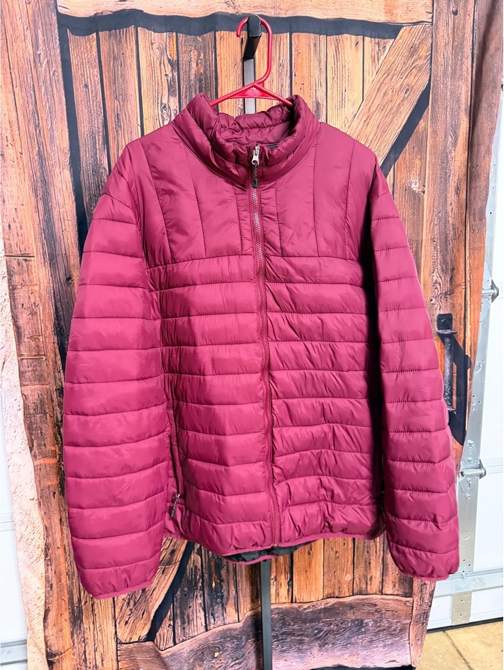 SwissTech Burgundy Quilted Puffer Jacket XL